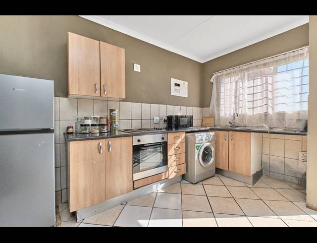 1 BEDROOM APARTMENT FOR SALE IN RUIMSIG